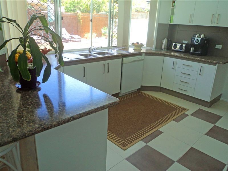 Arundel QLD 4214