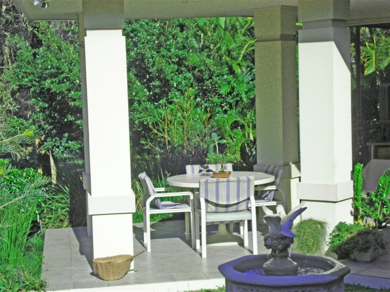 61 Chichester Drive, Arundel QLD 4214