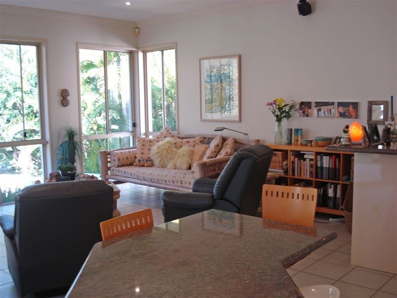 61 Chichester Drive, Arundel QLD 4214