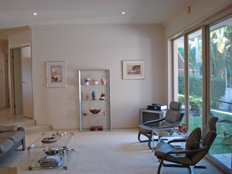 61 Chichester Drive, Arundel QLD 4214