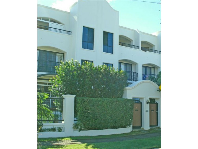 Chevron Island QLD 4217