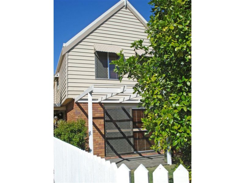 Ashmore QLD 4214