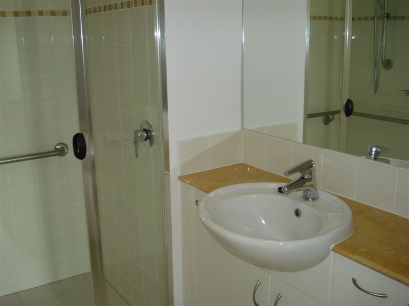 225/74 Wardoo Street, Ashmore QLD 4214