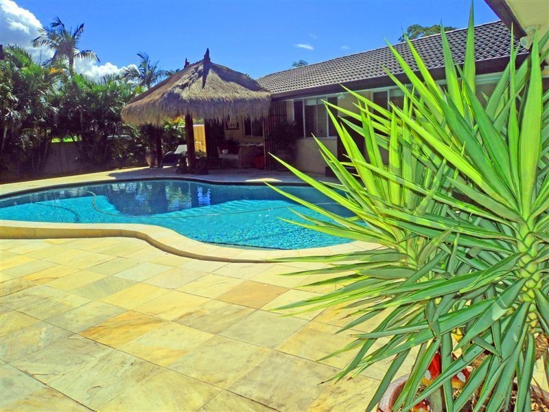 Broadbeach Waters QLD 4218