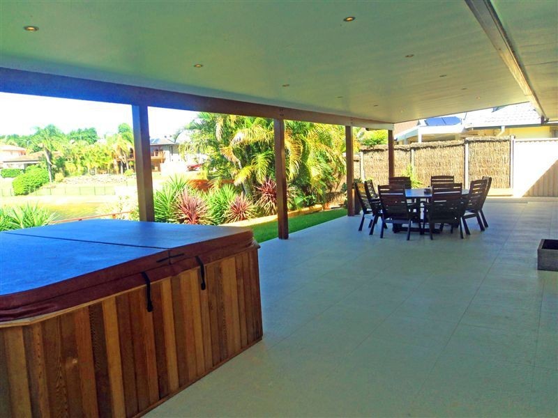 Broadbeach Waters QLD 4218