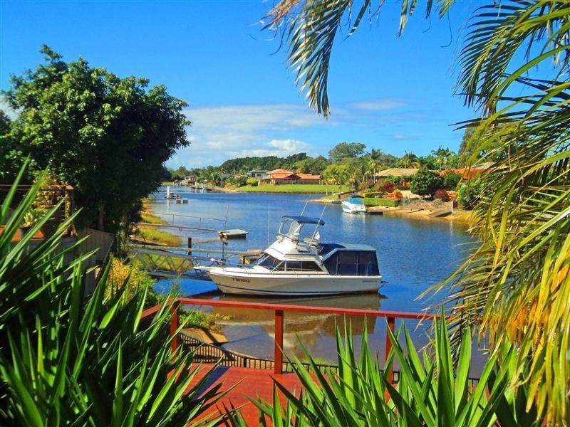 Broadbeach Waters QLD 4218