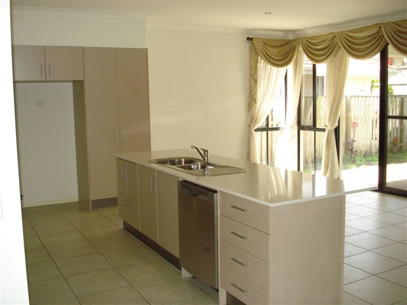 Ashmore QLD 4214