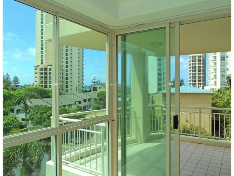 404/46 Pacific Street, Main Beach QLD 4217