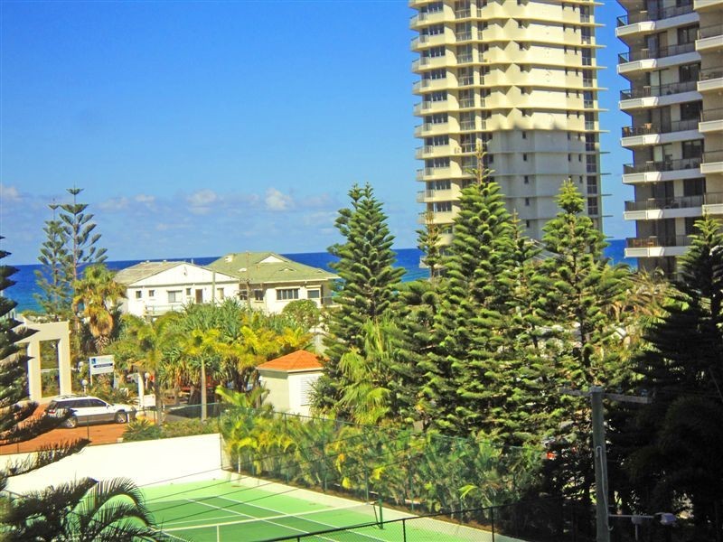 404/46 Pacific Street, Main Beach QLD 4217