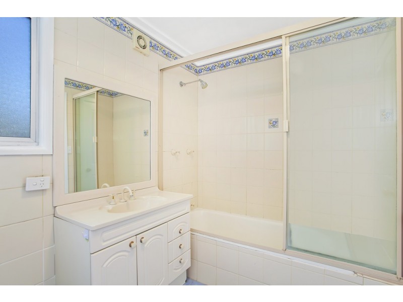 137 Lake Shore Drive, North Avoca NSW 2260