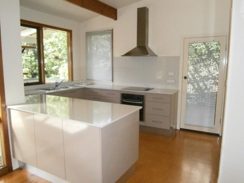 4 Nooree Lane, Avoca Beach NSW 2251