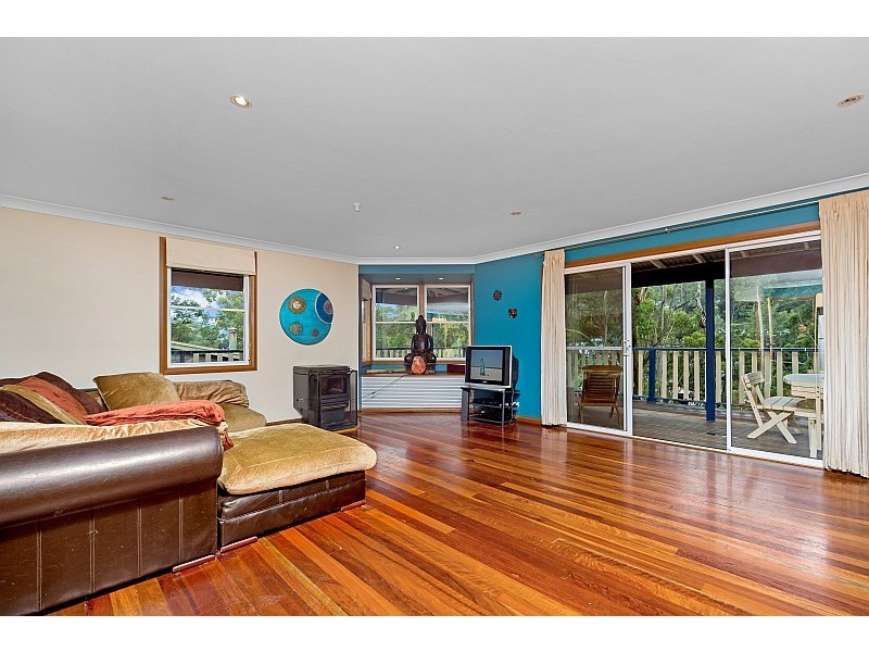 13 Solander Road, Avoca Beach NSW 2251