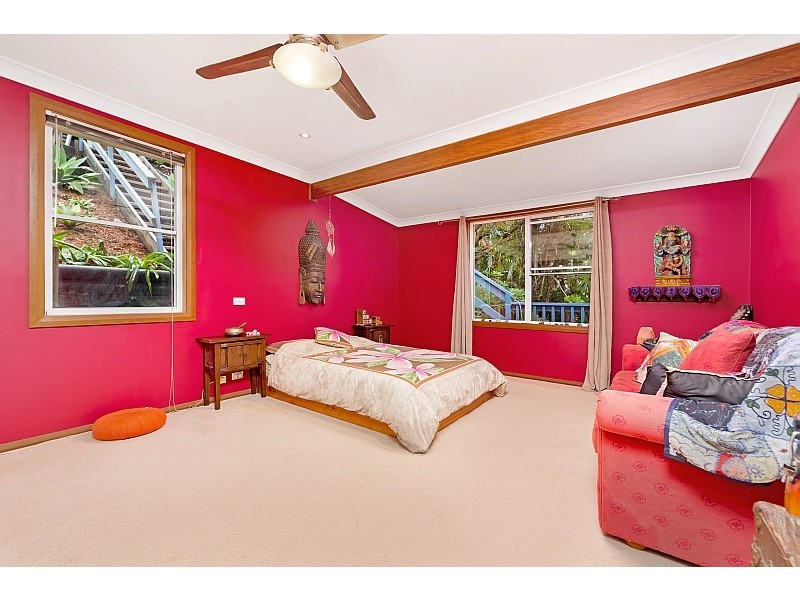 13 Solander Road, Avoca Beach NSW 2251