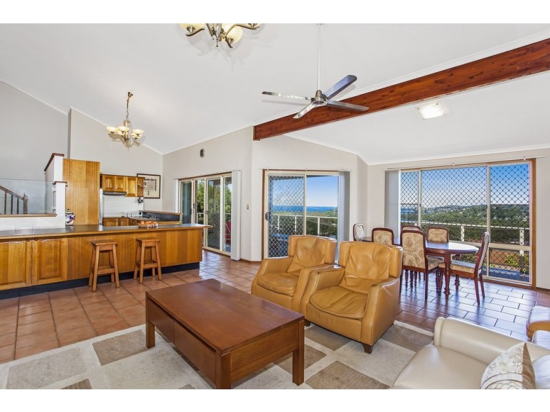 67 Coreen Drive, Wamberal NSW 2260
