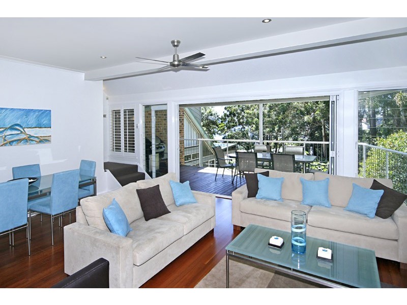 2/27B Ascot Avenue, Avoca Beach NSW 2251