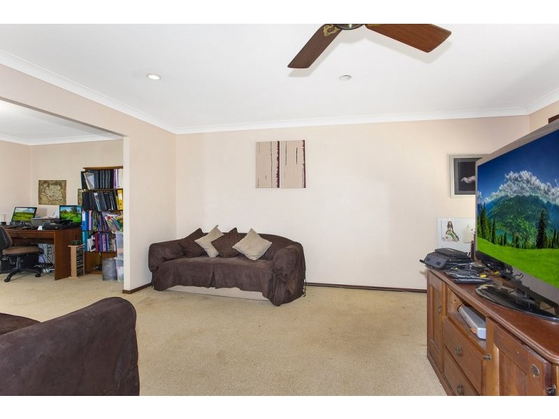 68 Lake Shore Drive, North Avoca NSW 2260