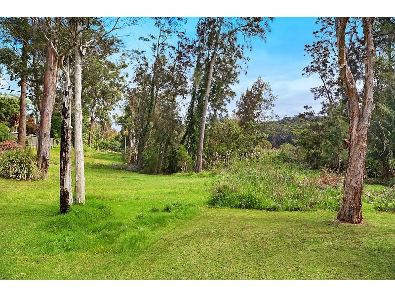 10 Mary Elizabeth Crescent, North Avoca NSW 2260