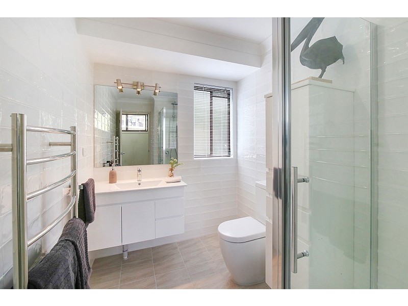 10 Mary Elizabeth Crescent, North Avoca NSW 2260