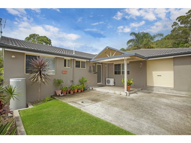 4 Alecia Close, Green Point NSW 2251
