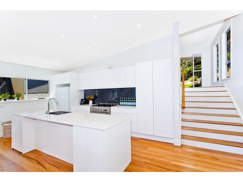15 Baronga Road, Avoca Beach NSW 2251