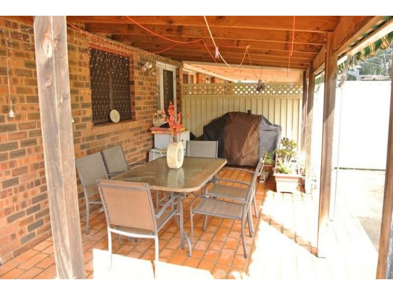 42 Debra Anne Drive, Bateau Bay NSW 2261