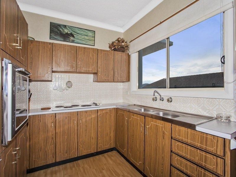 2/15 Barnhill Road, Terrigal NSW 2260