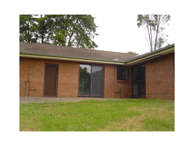 THE ROUND DR, Avoca Beach NSW 2251