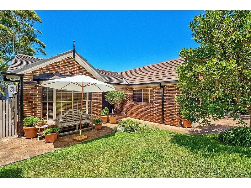 15 Table Top Road, North Avoca NSW 2260