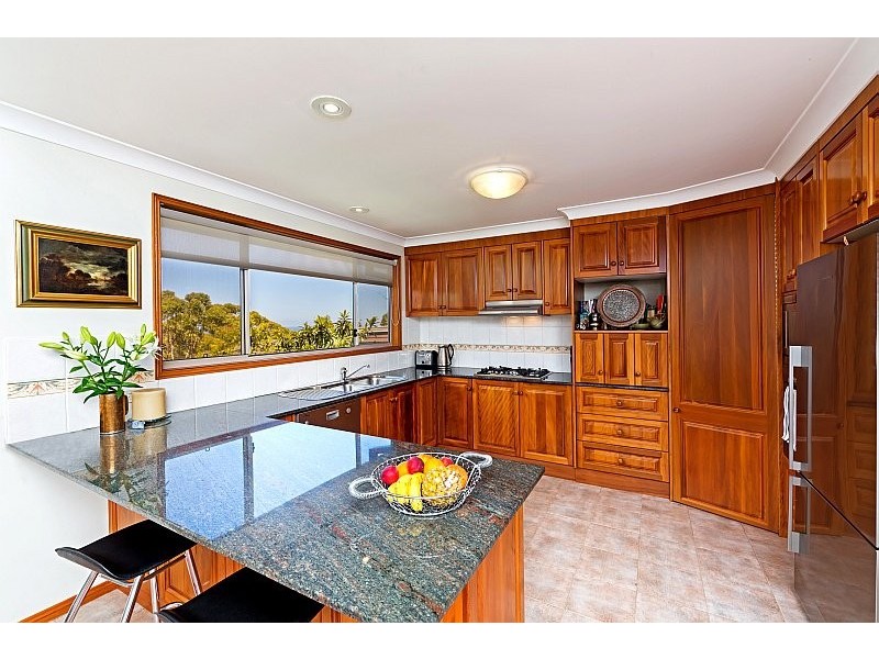 15 Table Top Road, North Avoca NSW 2260