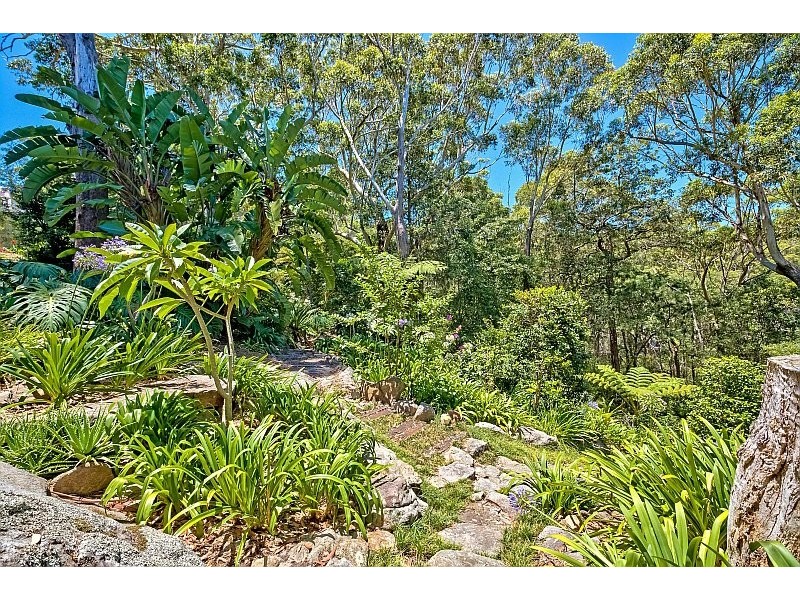 15 Table Top Road, North Avoca NSW 2260