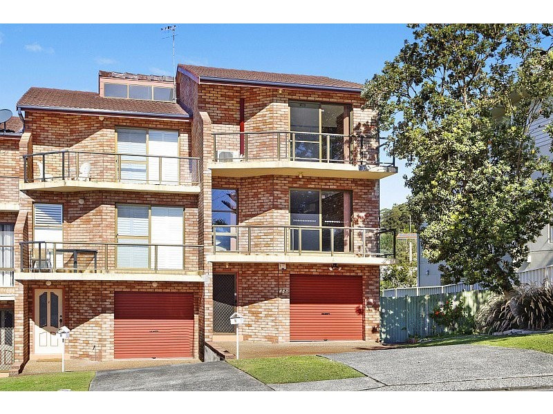 3/8 Grosvenor Road, Terrigal NSW 2260