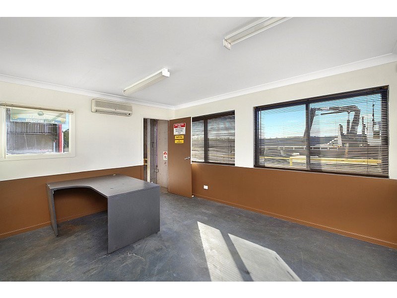 1 Amsterdam Circuit, Wyong NSW 2259