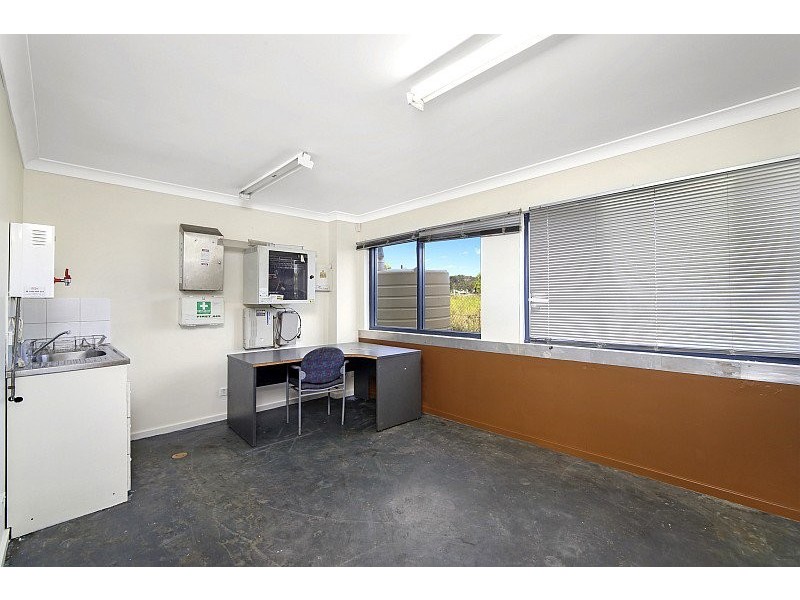 1 Amsterdam Circuit, Wyong NSW 2259
