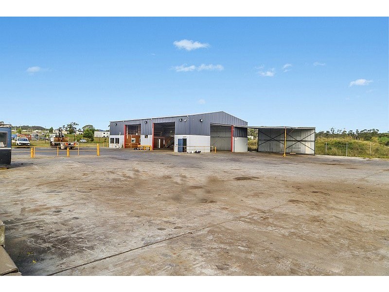 1 Amsterdam Circuit, Wyong NSW 2259