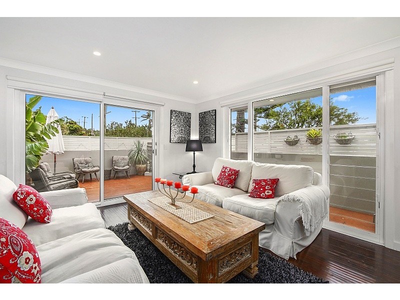 91 Surf Rider Avenue, cnr Tramway Rd., North Avoca NSW 2260