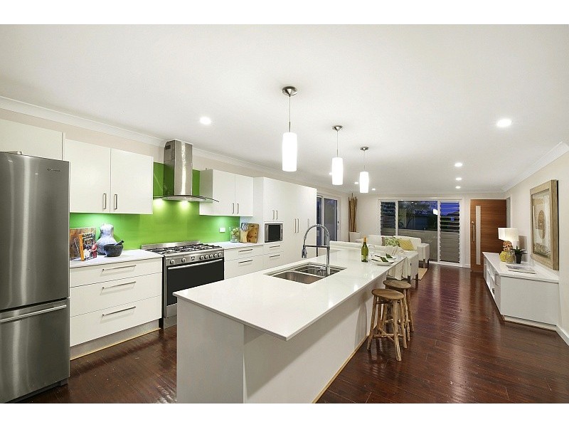 91 Surf Rider Avenue, cnr Tramway Rd., North Avoca NSW 2260