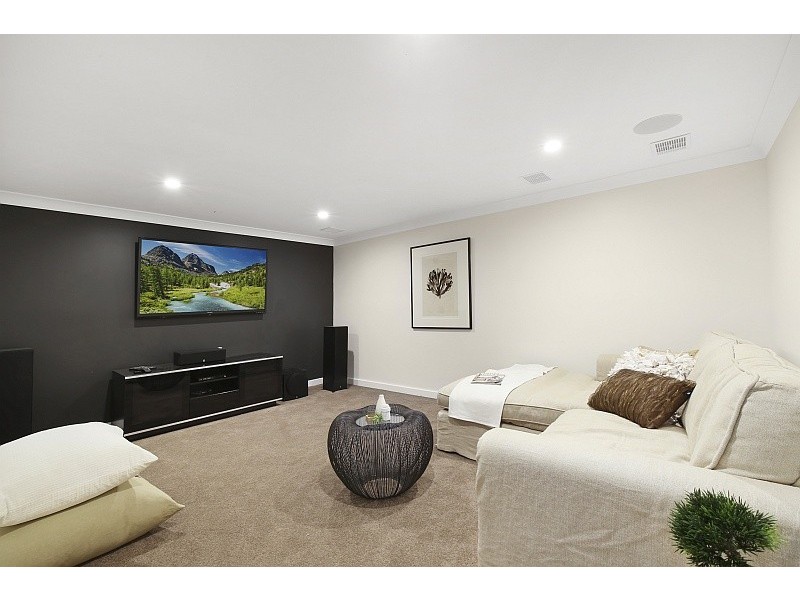 91 Surf Rider Avenue, cnr Tramway Rd., North Avoca NSW 2260