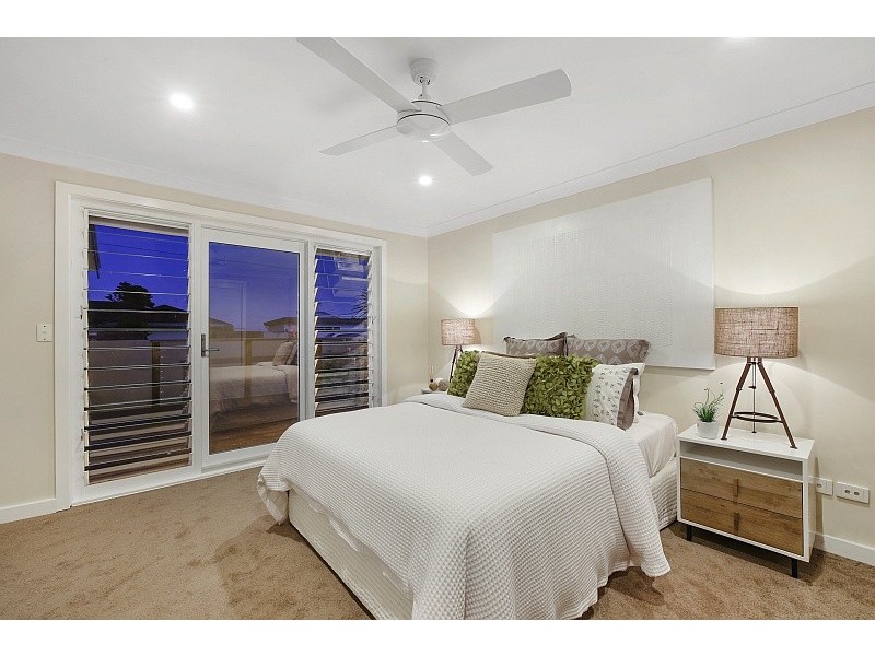 91 Surf Rider Avenue, cnr Tramway Rd., North Avoca NSW 2260