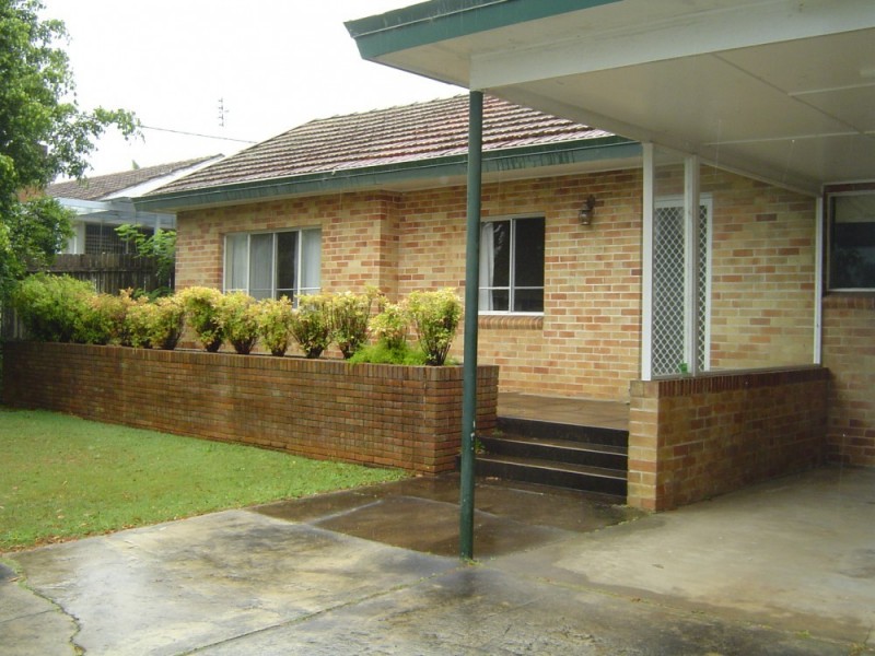 230 Gertrude St, Gosford NSW 2250