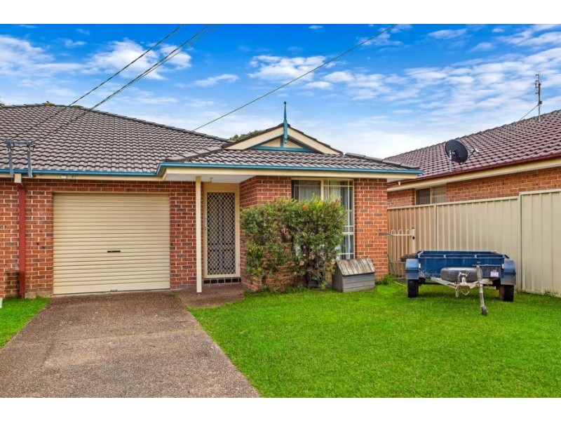 2/15 Coraki Place, Ourimbah NSW 2258
