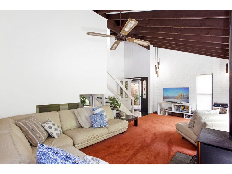 16 Hibiscus Avenue, North Avoca NSW 2260