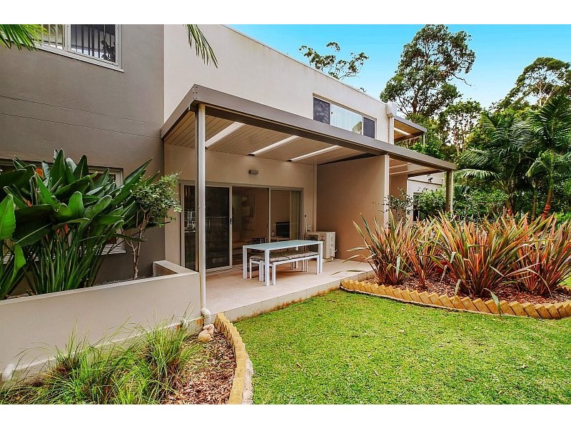 2/11 Jennie Cox Close, Erina NSW 2250