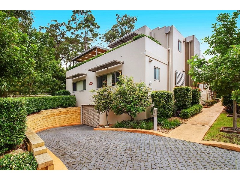 2/11 Jennie Cox Close, Erina NSW 2250