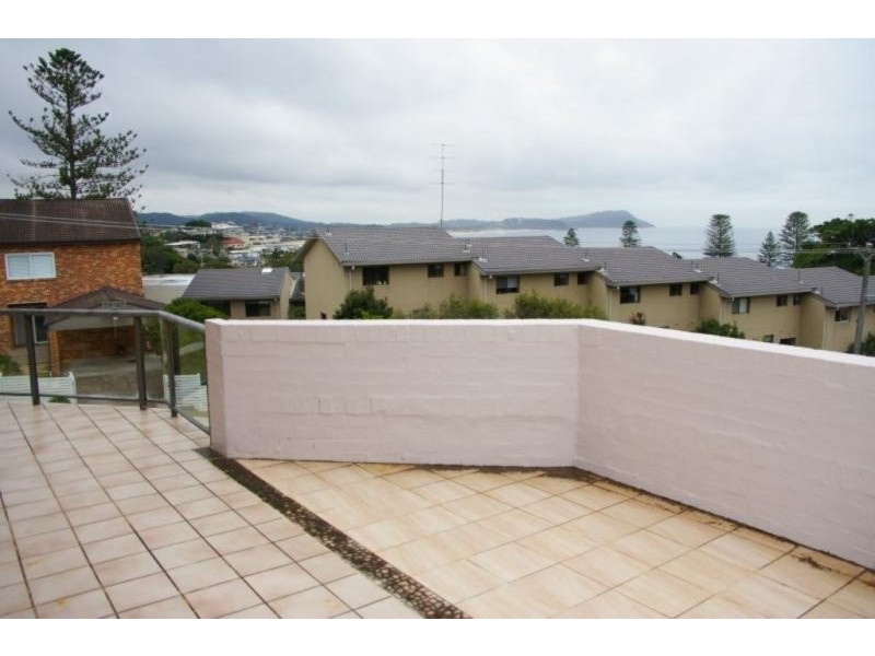 1/8 Grosvenor Road, Terrigal NSW 2260