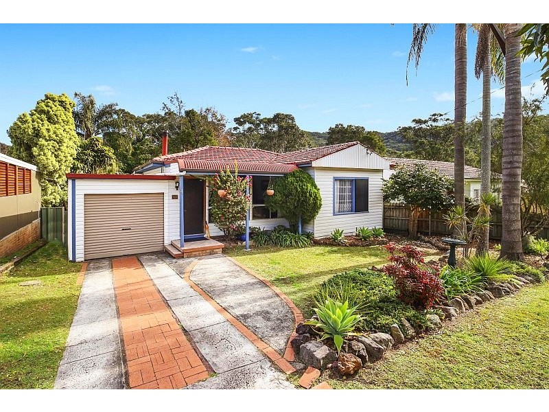 4 Tangerine Ave, Springfield NSW 2250