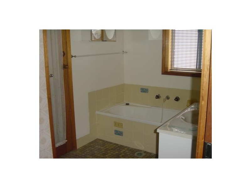 Arila Avenue, Wamberal NSW 2260