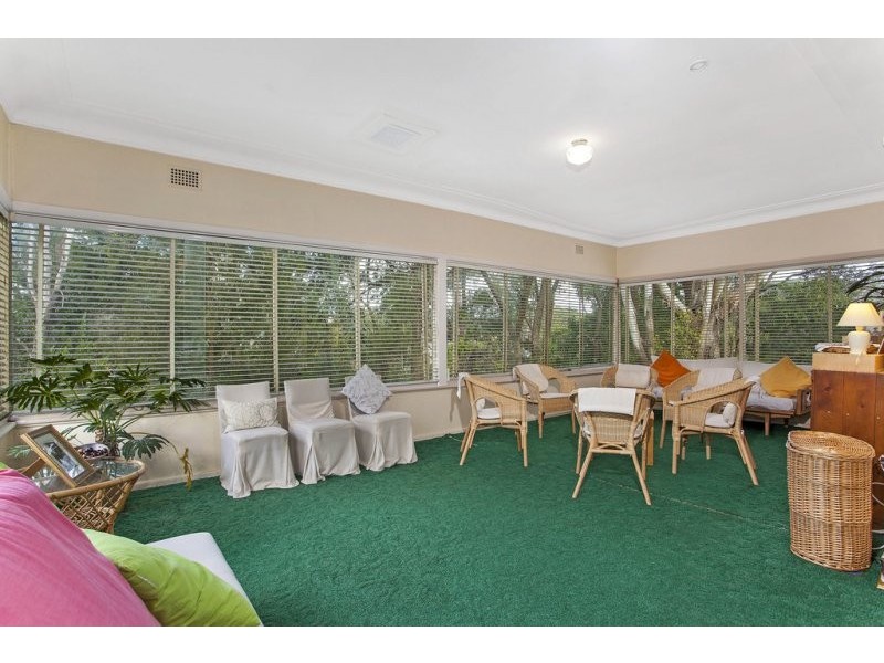 1 Portsmouth Road, Erina NSW 2250