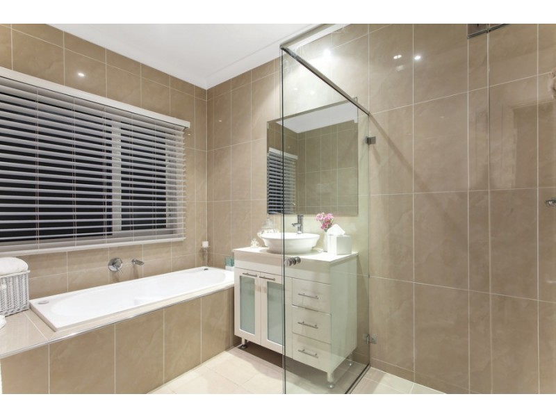 1/29 Scenic Highway, Terrigal NSW 2260