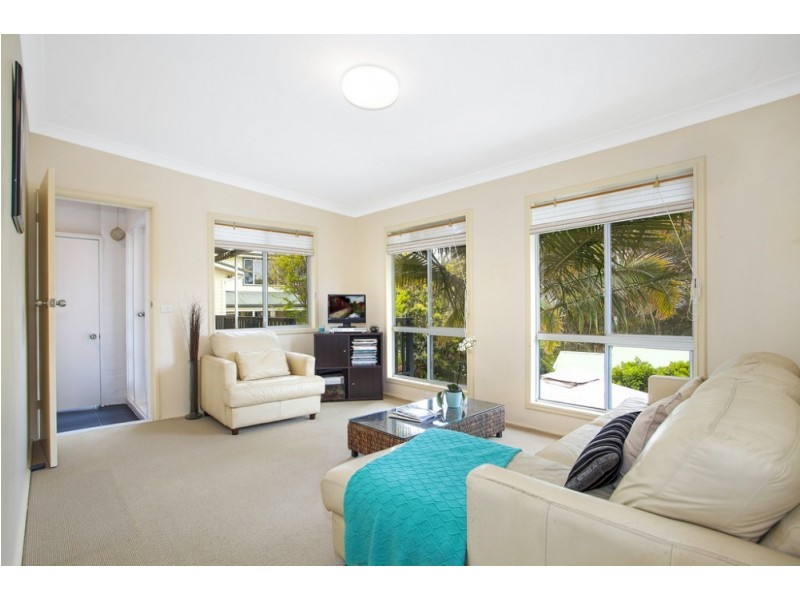 68 Hillcrest Street, Terrigal NSW 2260