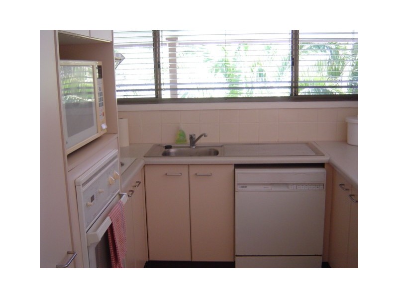 Avoca Dr, Avoca Beach NSW 2251